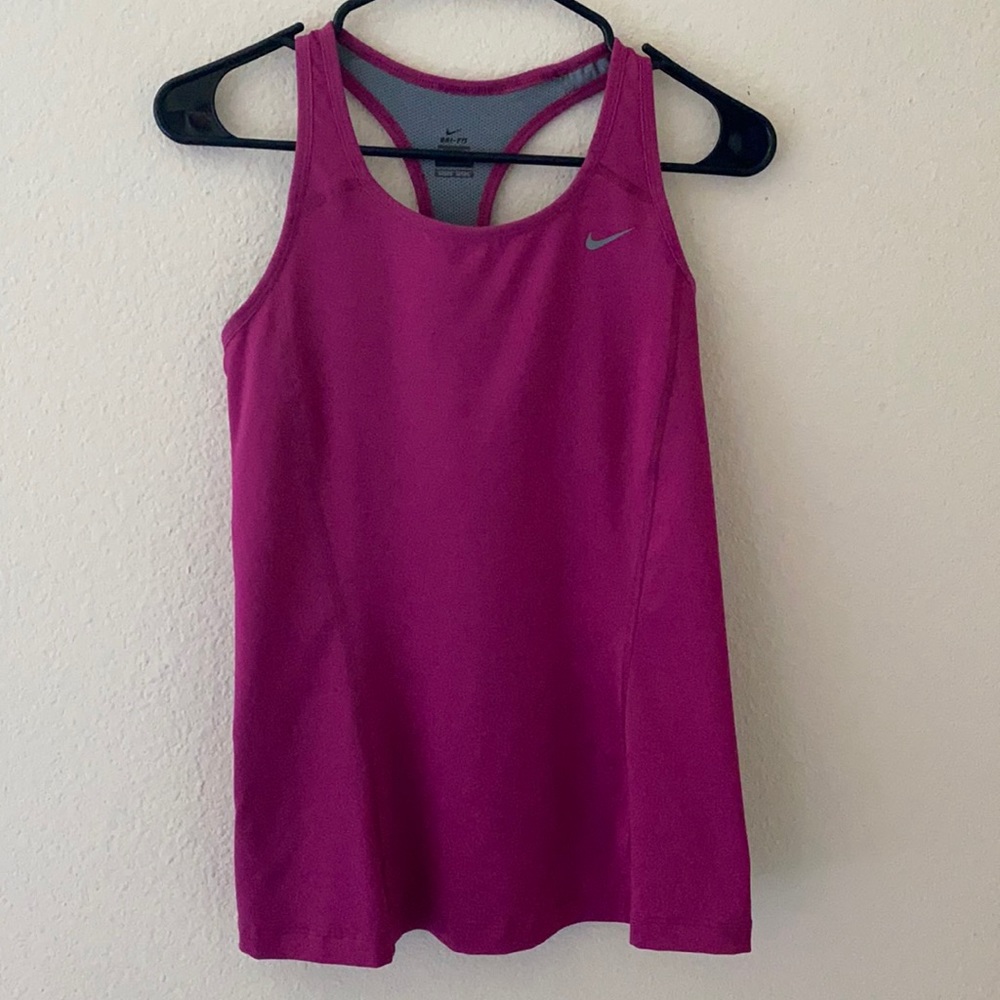 Nike dri fit workout top